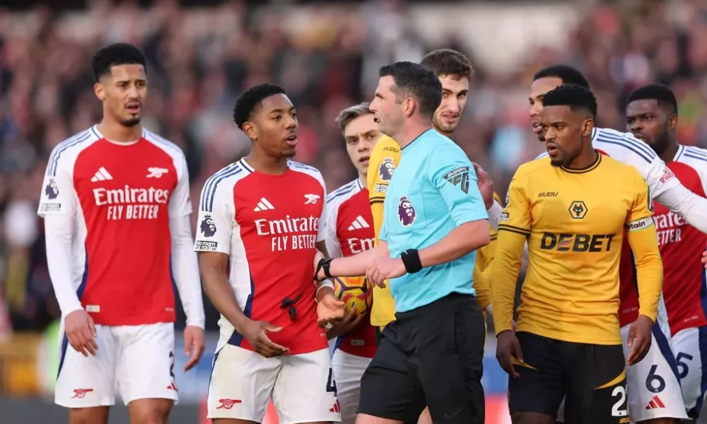 Howard Webb Urged to Sideline Michael Oliver After Arsenal Red Card Controversy