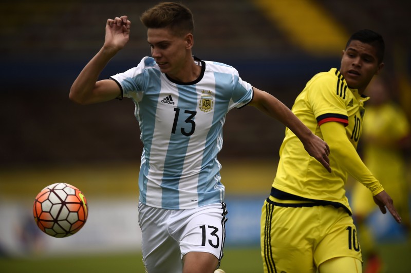 Aston Villa’s ambitions in the transfer market are set to take center stage once again, as the club prepares to reignite their interest in Villarreal’s Juan Foyth and Alex Baena during the upcoming summer transfer window.